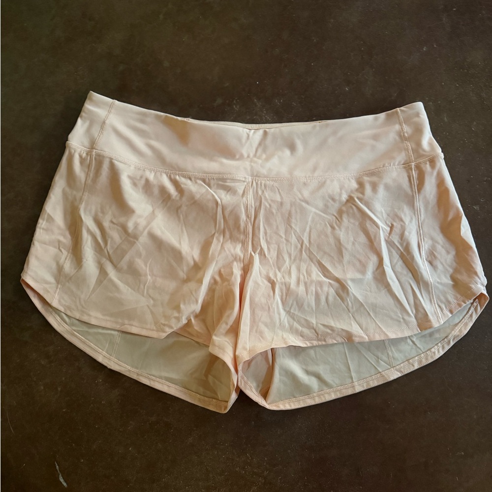 NWOT Lululemon Speed Up Shorts